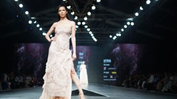 women's white sleeveless dress